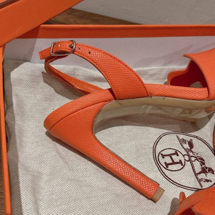 Hermes Ella 女式凉鞋 橙色 4.1 英寸/10.5 厘米