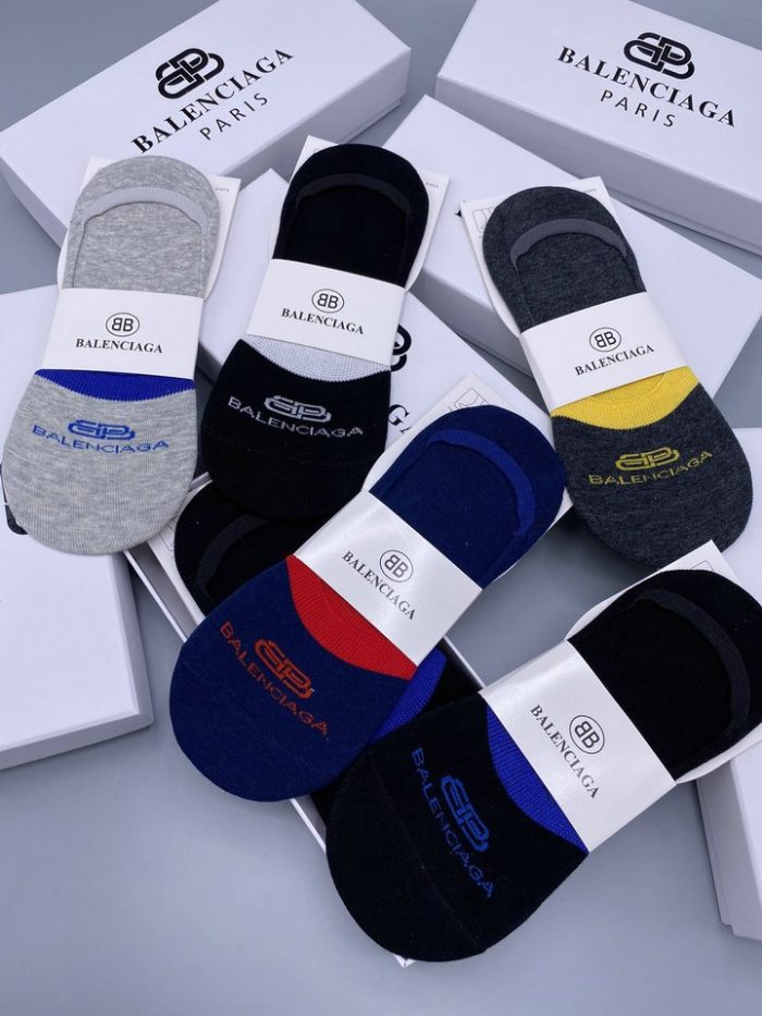 前面有 Balenciaga 徽标的袜子黑色/灰色/深灰色/深蓝色 - 5 双