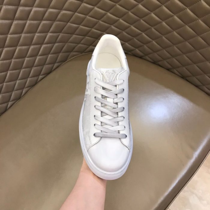 路易威登 Time Out 男士灰色运动鞋 LV