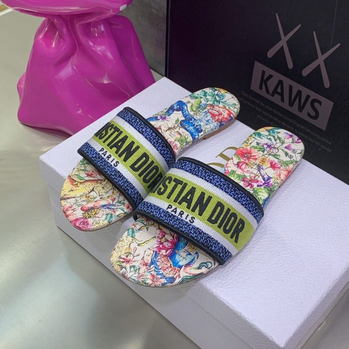 Christian Dior 女式 Dway 拖鞋白色多色 CD KCQ209CSE_S43L