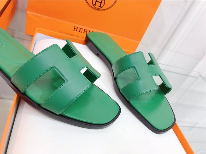 Hermes Oran 女式凉鞋绿色