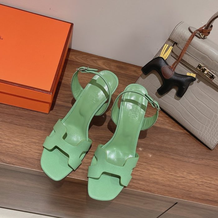 Hermes Ella 女式凉鞋绿色 4.1 英寸/10.5 厘米