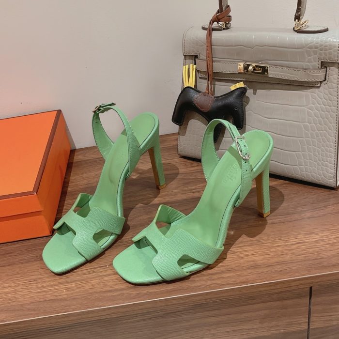 Hermes Ella 女式凉鞋绿色 4.1 英寸/10.5 厘米
