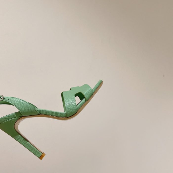 Hermes Ella 女式凉鞋绿色 4.1 英寸/10.5 厘米