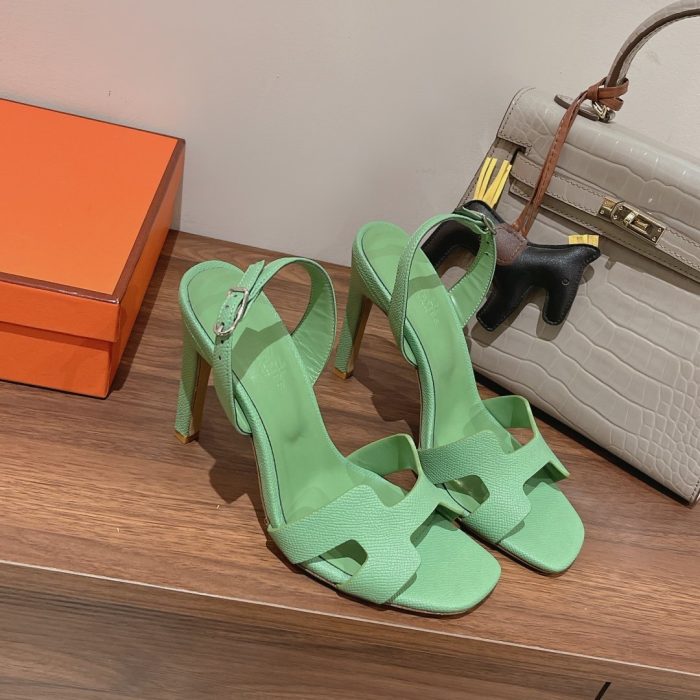 Hermes Ella 女式凉鞋绿色 4.1 英寸/10.5 厘米