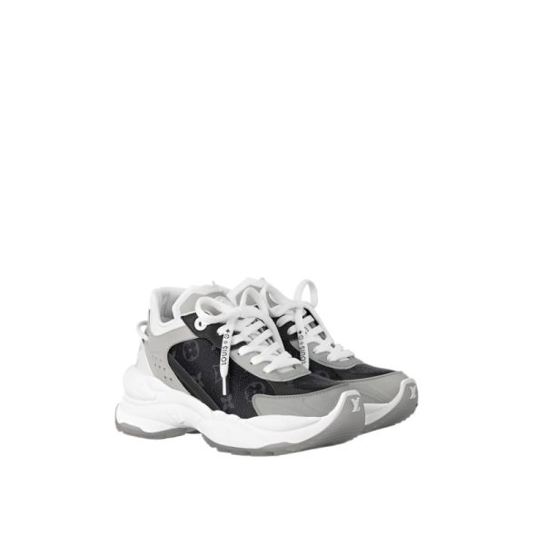 Run 55 Sneaker