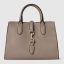806205_AZB0G_1523_001_070_0000_Light-Medium-tote-bag-with-hook-closure.jpg