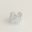 chaine-d-ancre-enchainee-ring-large-model-109506B_00-worn-1-0-0-900-900_g.webp