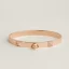 collier-de-chien-bracelet-small-model-115406B_00-worn-1-0-0-900-900_g.webp