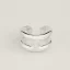 osmose-ring-small-model-102539B_00-worn-1-0-0-900-900_g.webp